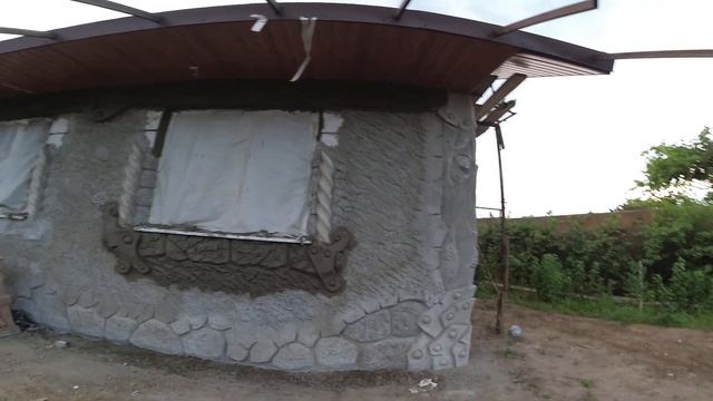 как оформить окна дачного домика. декоративная штукатурка под камень и ковка из цемента смотреть онлайн