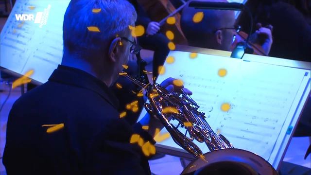 P. GLASS: CONCERTO FOR SAXOPHONE QUARTET AND ORCHESTRA I IV. MOVEMENT смотреть онлайн