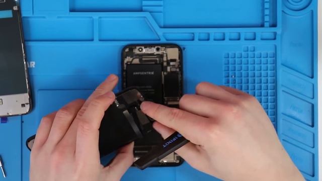 iPhone XR Looks Like it Fell Out Of A Car.. Restored смотреть онлайн