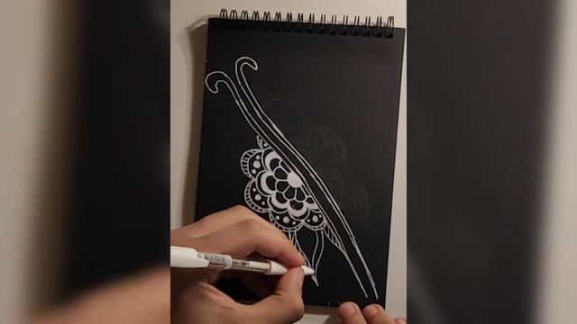 Рисунок ручкой|Drawing on black paper|как рисовать|how to draw|урок рисования|drawing tutorial смотреть онлайн