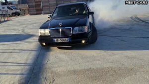 MERCEDES-BENZ W124 E500 LEGEND-DRIFT & BURNOUT "PATIENT SPECIAL COMPILATION"