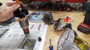 Искрит и жрёт щётки болгарка. Замена якоря на УШМ Makita 9069.