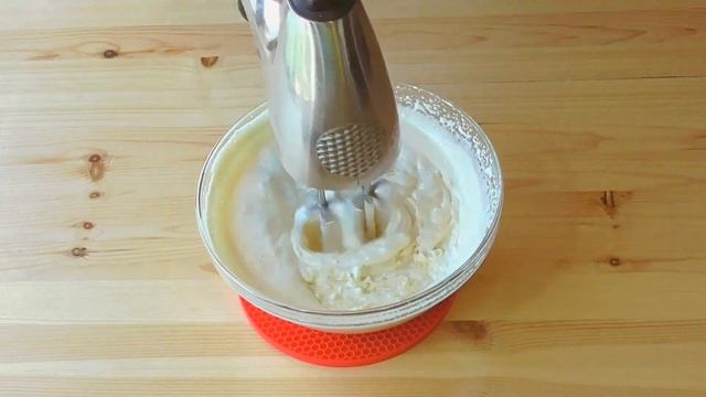 Пирог из творожного теста с ягодами. Подойдут и свежие, и замороженные. смотреть онлайн