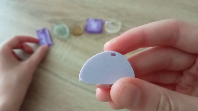 НОВЫЕ УКРАШЕНИЯ из ЭПОКСИДНОЙ СМОЛЫ ! // Обзор \\ смотреть онлайн