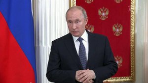Владимир Путин и Владимир Зеленский обсудили по телефону самые острые темы