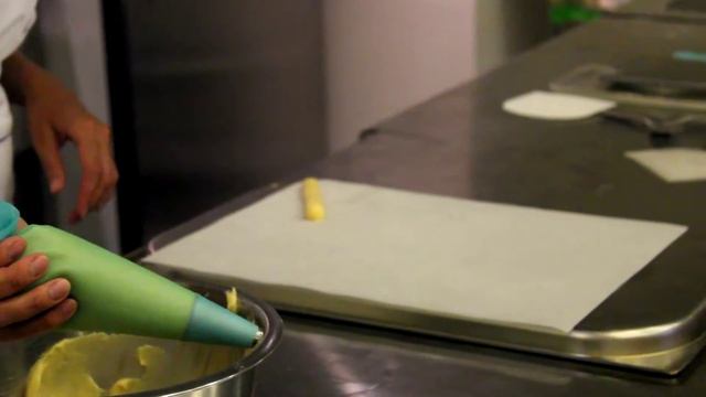 как выкладывать эклер смотреть онлайн