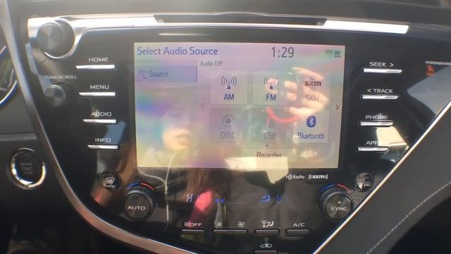 2018 Toyota Camry SE Upgrade Package Review Brampton ON - Attrell Toyota смотреть онлайн