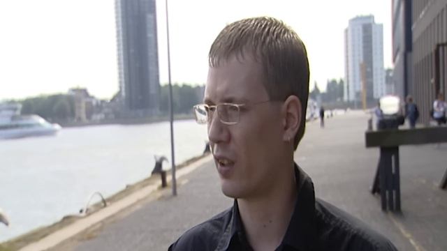 Manuel Broekman kijkt mee bij ontmaagding | React To - All Stars смотреть онлайн