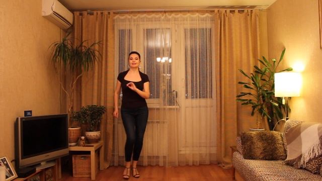 Bachata solo. Шаги "зигзаг" и шаг с рондом (кругом). Поворот смотреть онлайн