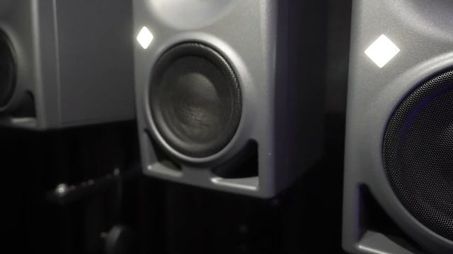 New At NAMM 2023: Neumann KH 120 MKII Studio Monitors смотреть онлайн