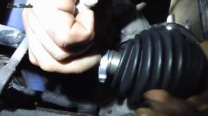 Volkswagen Caddy.Замена наружной гранаты..mp4