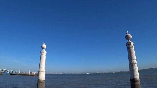 Ставим палатку в центре Лиссабона. Безлимитная Кока Кола. Португалия. Кругосветное путешествие #1 смотреть онлайн