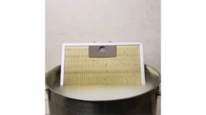 ЛАЙФХАК КАК ОЧИСТИТЬ СЕТКУ ОТ ВЫТЯЖКИ НА КУХНЕ!!!!