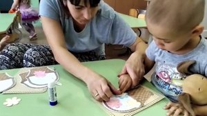 Поздравления с днём Пожилого человека от младшей группы "Звёздочки".