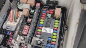 Сломалась розетка прикуривателя в багажнике Hyundai Santa Fe IV