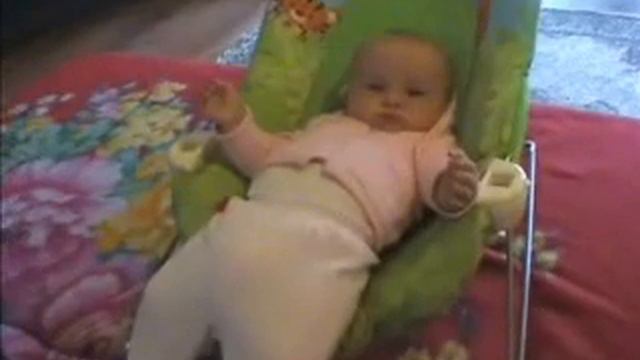 Учимся сползать с шезлонга смотреть онлайн