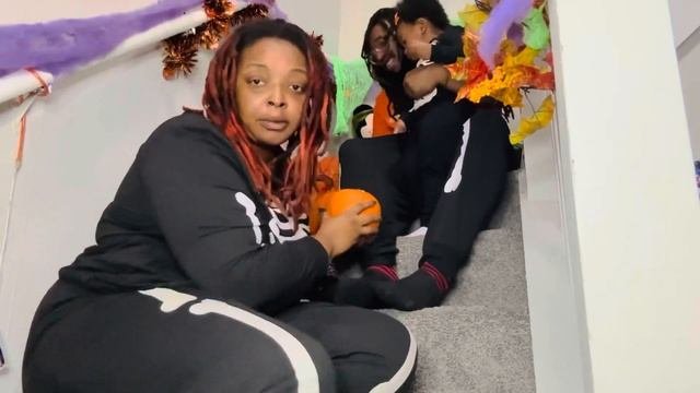 TRICK OR TRUNK HALLOWEEN EVENT// TAKING FAMILY PICTUES// TRICK OR TREATING WITH APRIL//VLOG!????