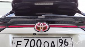Toyota Harrier 3G. Верхний спойлер "Admiration" + нижний спойлер "Modellista".