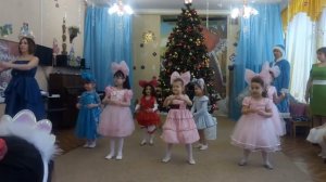 Танец кукол средняя  группа