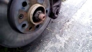 Глухой цикличный стук в ходовой подвеске накатом