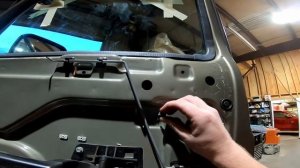 Hummer H2 Window Regulator Replacement | How To