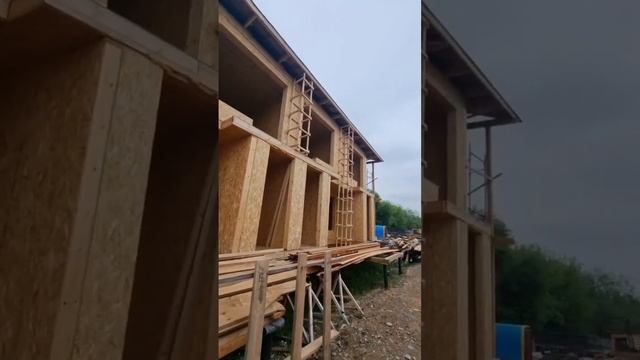 Закончили монтаж кровли и вентиляции на корпусе "Аляска". смотреть онлайн