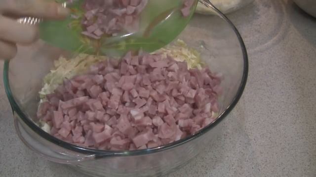 ОЧЕНЬ ВКУСНЫЙ САЛАТ НА НОВЫЙ ГОД смотреть онлайн