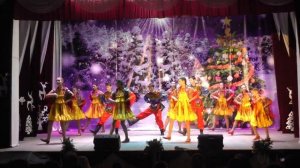 Танцевальная студия "Радуга" (средняя группа) - "Валенки"