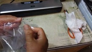 Вакууматор Afalins помогает продлевает сроки хранения продуктов устраняет запахи  холодильника.