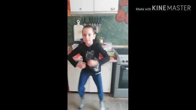 Напиши в комментарии Кто лучше танцует смотреть онлайн