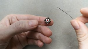 Мастер-класс Серьги из бисера с шатонами и биконусами. Beaded earrings tutorial.