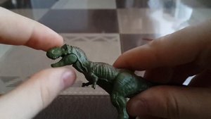 ОБЗОР НА МИНИ-ДИНОЗАВРОВ и один из них человек. (Mattel. Jurassic World)