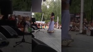 Супер, певица из Тюмени "взорвала" парк Сокольники на дне Индии, спела лучше индусов.