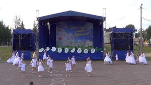 АРТ - МОБ Невест "Белый танец" в День семьи, любви и верности!