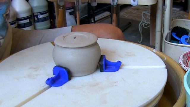 Making a Succulent Plant Holder Beginner Pottery Wheel Projects # 25 смотреть онлайн