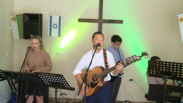 Слава Господу, Спасителю Христу. Воскресное прославление смотреть онлайн