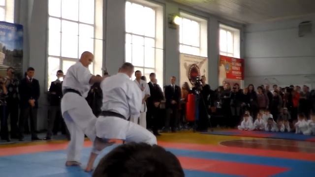 Сенсей Виктор Панасюк 7 Дан.  Молдова 16 02 2014