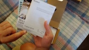 Sony HX30V unboxing