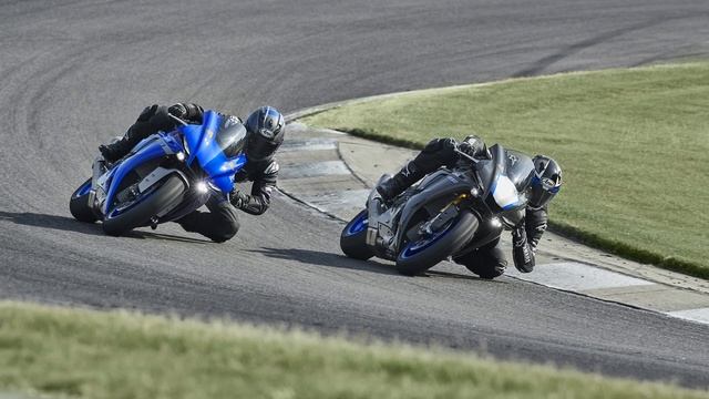 2020 Yamaha YZF-R1 and YZF-R1M Revealed! Here is what you need to know. смотреть онлайн
