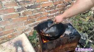 Распаковка чугунного казана на 8 литров, подготовка и первое приготовленное блюдо!