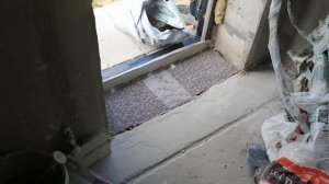 Заливка порога у входной двери