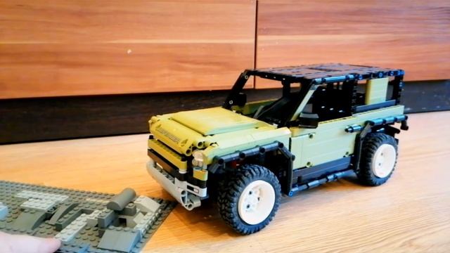 Lego® New Land Rover® Defender© 90 by PavelR Полный обзор [MOC] смотреть онлайн