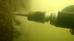 Гидравлический перфоратор SPITZNAS SDS работает под водой