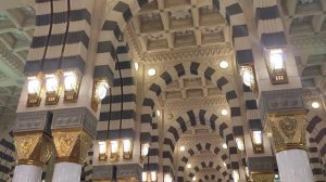 Внутри мечети пророка (Медина)