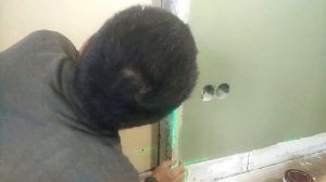 Установка уголка для шпаклевки