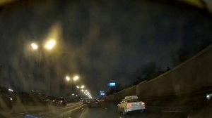 ПРИДУРОК ПОДРЕЗАЛ МЕНЯ НА МКАДЕ