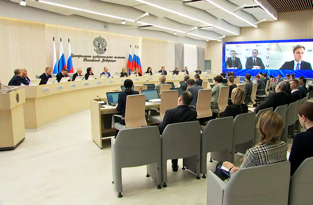 ЦИК России начал проверять подписи в поддержку кандидатов в президенты / События на ТВЦ