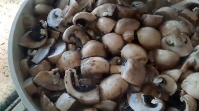 Я НАУЧУ ВАС МАРИНОВАТЬ ШАМПИНЬОНЫ‼️КРУАССАНЫ С ЯБЛОКАМИ И ЗАПЕКАНКА♥️ смотреть онлайн