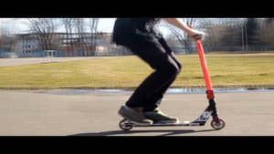 (Баник) Обучение трюкам на самокате Bunny Hop [С3-Э1]