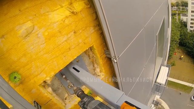 Монтаж большой корзины для кондиционера или ПВУ